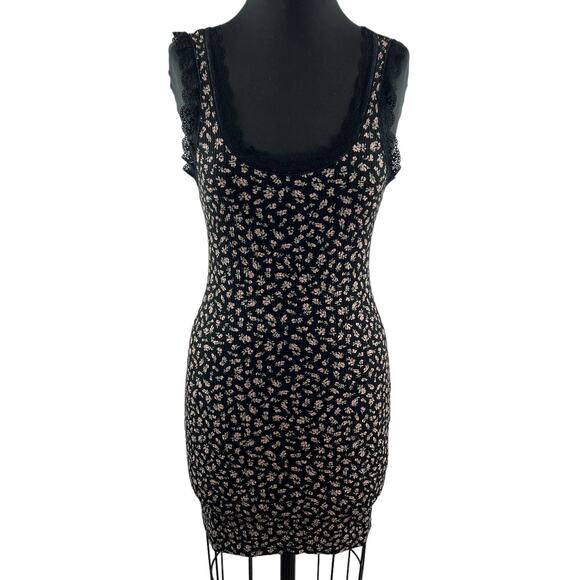 H&M Dresses & Skirts - Divided by H&M Black Ditsy Floral Lace Trim Cotton-Knit Mini Bodycon Dress Y2K S